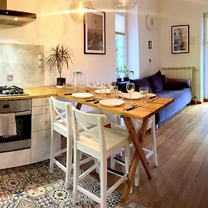 Apartament Royal Lazienki. Beautiful By The Park., Warszawa